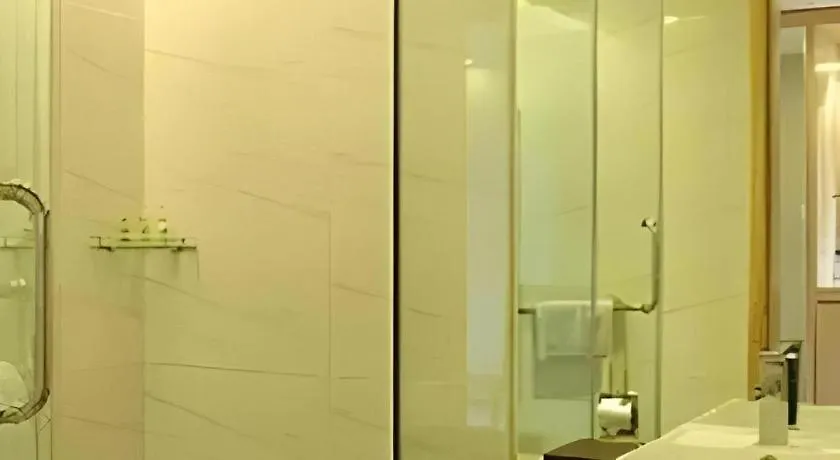 Downtown Hotel Zhuhai 4*,  China
