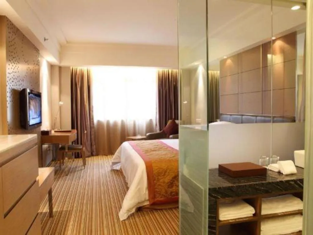 Downtown Hotel Ζουχάι 4*,
