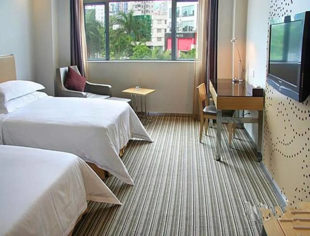 ****  Downtown Hotel Zhuhai China